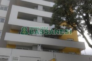Apartamento com 108m², 3 dormitórios, 2 vagas, no bairro Madureira em Caxias do Sul para Comprar
