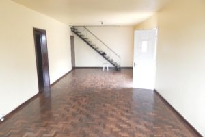 Casa com 111m², 4 dormitórios, no bairro Pio X em Caxias do Sul para Comprar