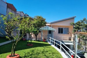 Casa com 172m², 3 dormitórios, no bairro Charqueadas em Caxias do Sul para Comprar