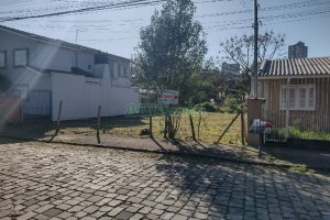 Terreno com 360m², no bairro Desvio Rizzo em Caxias do Sul para Alugar ou Comprar