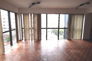 Sala Mobiliada com 112m², no bairro São Pelegrino em Caxias do Sul para Alugar ou Comprar