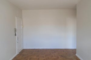 Apartamento com 70m², 2 dormitórios, no bairro São Pelegrino em Caxias do Sul para Comprar