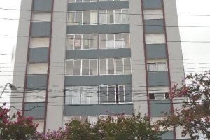 Apartamento com 72m², 2 dormitórios, 1 vaga, no bairro Lourdes em Caxias do Sul para Alugar