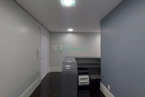 Sala Mobiliada com 97m², no bairro Panazzolo em Caxias do Sul para Comprar