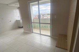 Apartamento com 42m², 1 dormitório, 1 vaga, no bairro Petrópolis em Caxias do Sul para Alugar