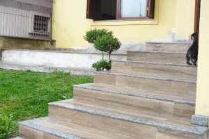 Casa com 330m², 3 dormitórios, 4 vagas, no bairro Colina Sorriso em Caxias do Sul para Comprar