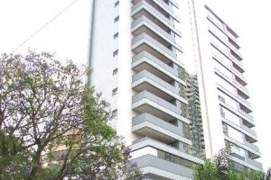 Loja com 120m², no bairro Centro em Caxias do Sul para Comprar