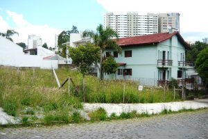 Terreno, no bairro Cinqüentenário em Caxias do Sul para Comprar
