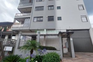 Apto Mobiliado com 135m², 2 dormitórios, 2 vagas, no bairro Colina Sorriso em Caxias do Sul para Comprar