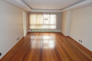 Apartamento com 130m², 3 dormitórios, 3 vagas, no bairro São Pelegrino em Caxias do Sul para Comprar