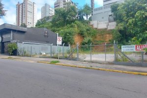 Terreno com 1100m², no bairro Lourdes em Caxias do Sul para Alugar