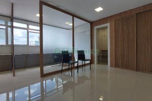 Sala com 48m², 1 vaga, no bairro Centro em Caxias do Sul para Alugar