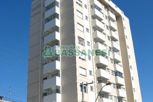 Apto Mobiliado com 41m², 1 dormitório, 1 vaga, no bairro Centro em Caxias do Sul para Alugar