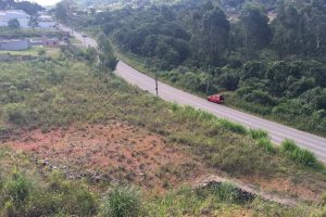 Terreno com 6500m², no bairro Santa Fé em Caxias do Sul para Comprar