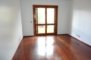 Apartamento com 115m², 3 dormitórios, 1 vaga, no bairro Pio X em Caxias do Sul para Comprar