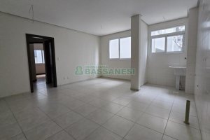 Apartamento com 59m², 2 dormitórios, 1 vaga, no bairro São Pelegrino em Caxias do Sul para Comprar