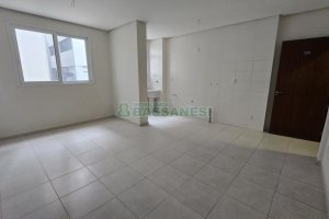 Apartamento com 59m², 2 dormitórios, 1 vaga, no bairro São Pelegrino em Caxias do Sul para Comprar