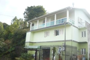 Casa com 168m², 3 dormitórios, 1 vaga, no bairro Colina Sorriso em Caxias do Sul para Comprar