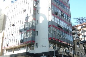 Sala com 79m², no bairro Centro em Caxias do Sul para Comprar