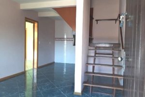 Sobrado com 86m², 3 dormitórios, 1 vaga, no bairro Cidade Nova em Caxias do Sul para Comprar