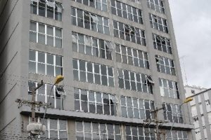 Sala com 204m², 1 vaga, no bairro Centro em Caxias do Sul para Alugar