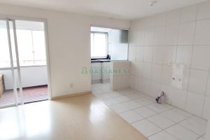 Apartamento com 58m², 2 dormitórios, no bairro Presidente Vargas em Caxias do Sul para Comprar