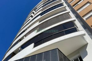 Apartamento com 78m², 2 dormitórios, 1 vaga, no bairro Centro em Caxias do Sul para Comprar