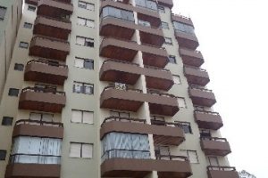 Apartamento com 90m², 2 dormitórios, 1 vaga, no bairro Madureira em Caxias do Sul para Comprar