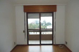 Apartamento com 90m², 2 dormitórios, 1 vaga, no bairro Madureira em Caxias do Sul para Comprar