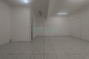 Sala com 53m², no bairro Centro em Caxias do Sul para Comprar