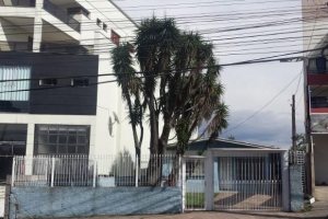 Casa Comercial com 130m², 3 dormitórios, 1 vaga, no bairro Esplanada em Caxias do Sul para Alugar