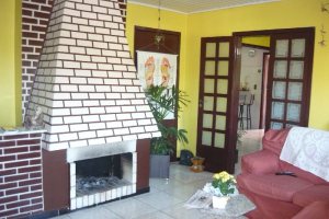 Casa com 180m², 3 dormitórios, 1 vaga, no bairro Esplanada em Caxias do Sul para Comprar