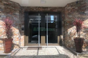 Apartamento com 284m², 3 dormitórios, 2 vagas, no bairro Vila Horn em Caxias do Sul para Comprar