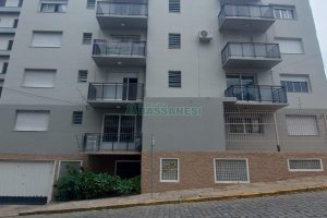 Apartamento com 84m², 2 dormitórios, 2 vagas, no bairro Madureira em Caxias do Sul para Alugar