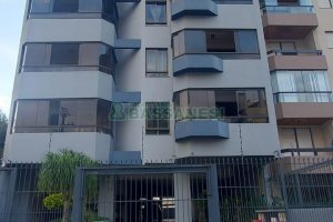 Apartamento com 100m², 2 dormitórios, 1 vaga, no bairro Madureira em Caxias do Sul para Alugar ou Comprar