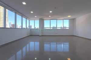 Sala com 41m², 1 vaga, no bairro Centro em Caxias do Sul para Comprar