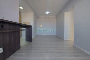 Apartamento com 65m², 2 dormitórios, 1 vaga, no bairro Lourdes em Caxias do Sul para Alugar