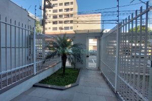 Loja com 128m², 2 vagas, no bairro São Pelegrino em Caxias do Sul para Alugar ou Comprar