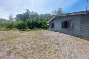 Casa com 73m², 3 dormitórios, 3 vagas, no bairro 9 Legua em Caxias do Sul para Comprar