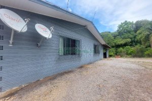 Casa com 73m², 3 dormitórios, 3 vagas, no bairro 9 Legua em Caxias do Sul para Comprar