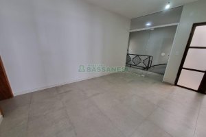 Sala com 81m², no bairro Centro em Caxias do Sul para Alugar