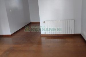 Apartamento com 109m², 3 dormitórios, 2 vagas, no bairro Universitário em Caxias do Sul para Comprar