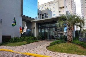 Sala com 49m², 1 vaga, no bairro Centro em Caxias do Sul para Comprar