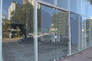 Loja com 104m², 1 vaga, no bairro São Pelegrino em Caxias do Sul para Alugar ou Comprar