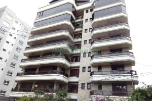 Apto Mobiliado com 242m², 3 dormitórios, 5 vagas, no bairro Panazzolo em Caxias do Sul para Comprar