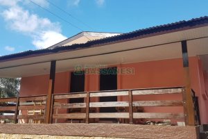 Chácara com 250m², 3 dormitórios, no bairro Conceição em Caxias do Sul para Comprar