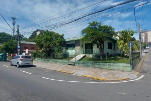 Casa com 126m², 3 dormitórios, 1 vaga, no bairro Sagrada Família em Caxias do Sul para Alugar