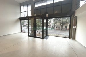 Loja com 720m², no bairro São Pelegrino em Caxias do Sul para Alugar