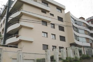 Apto Mobiliado com 100m², 2 dormitórios, 2 vagas, no bairro Colina Sorriso em Caxias do Sul para Comprar