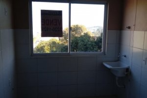 Apartamento com 59m², 2 dormitórios, 1 vaga, no bairro Interlagos em Caxias do Sul para Comprar